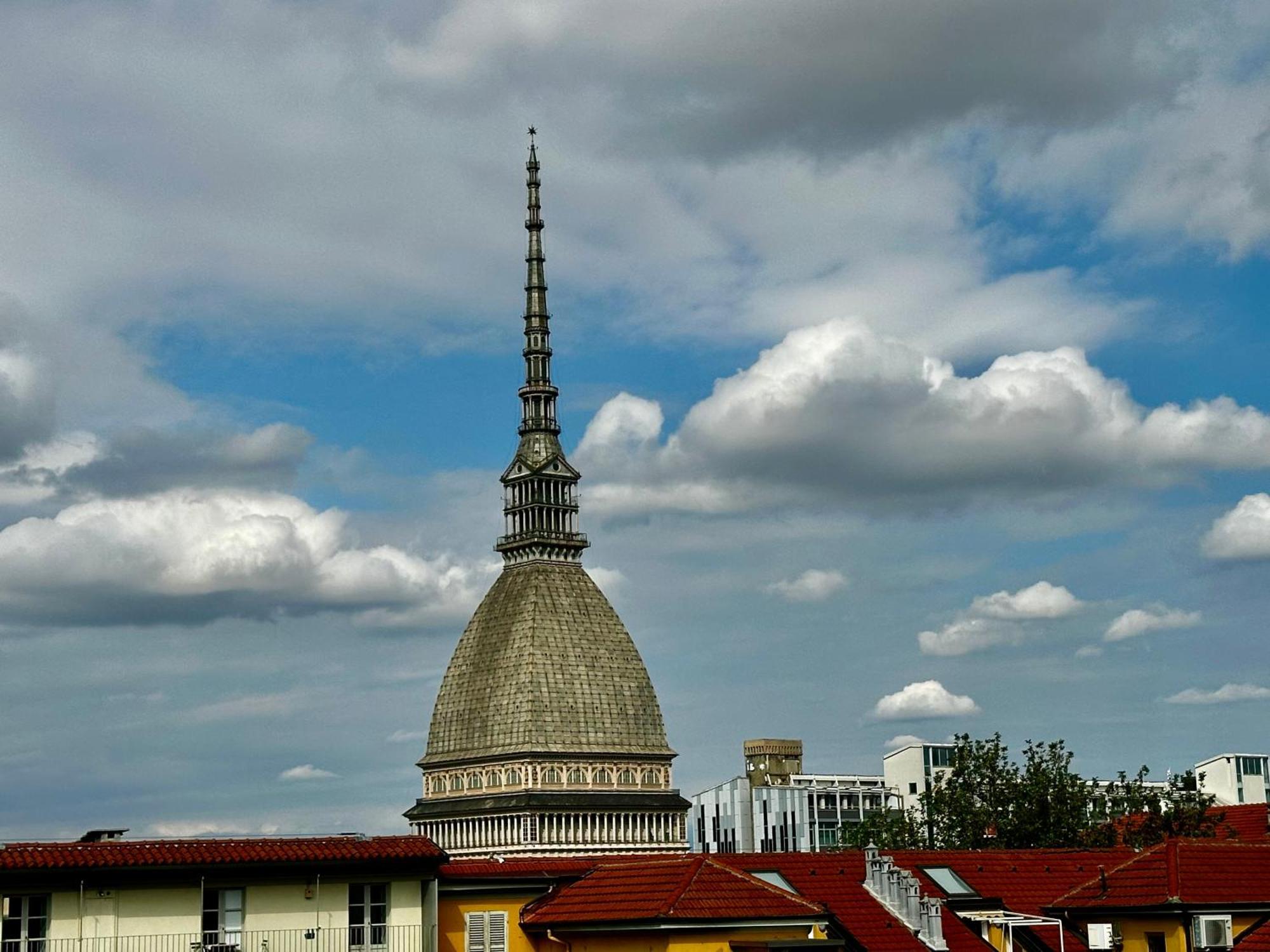 Le Finestre Sulla Mole Lägenhet Turin Exteriör bild